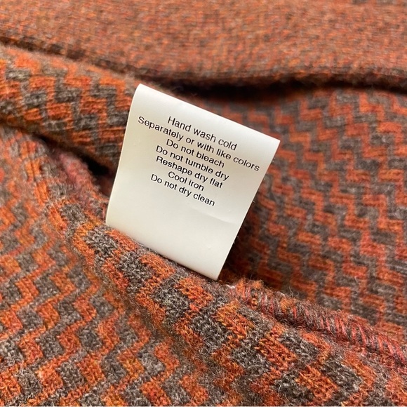 VTG Chiaramente Small Cape/Cardigan Wool Blend Orange/Red/Gray - Picture 8 of 11